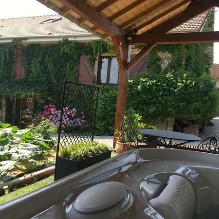 Gite De Solama Avec Spa Balleville Exterior foto
